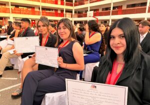 Liceo Particular Mixto San Felipe realizó titulación de las promociones TP 2019, 2020 y 2021