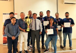 Los Andes homenajeó al equipo del Liceo Mixto campeón nacional de básquetbol serie 35 años