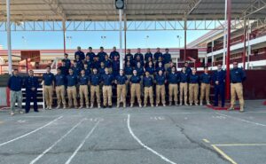 Estudiantes del programa premilitar del Liceo Mixto recibieron la visita de personal de la FACH